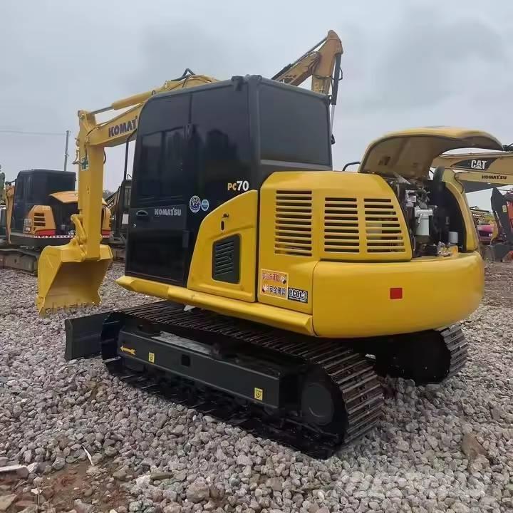Komatsu PC70-8 Midikoparki  7t - 12t
