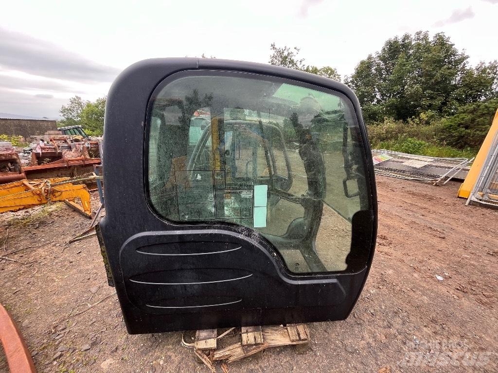 JCB JS220 Cabin / Cab Koparki gąsienicowe