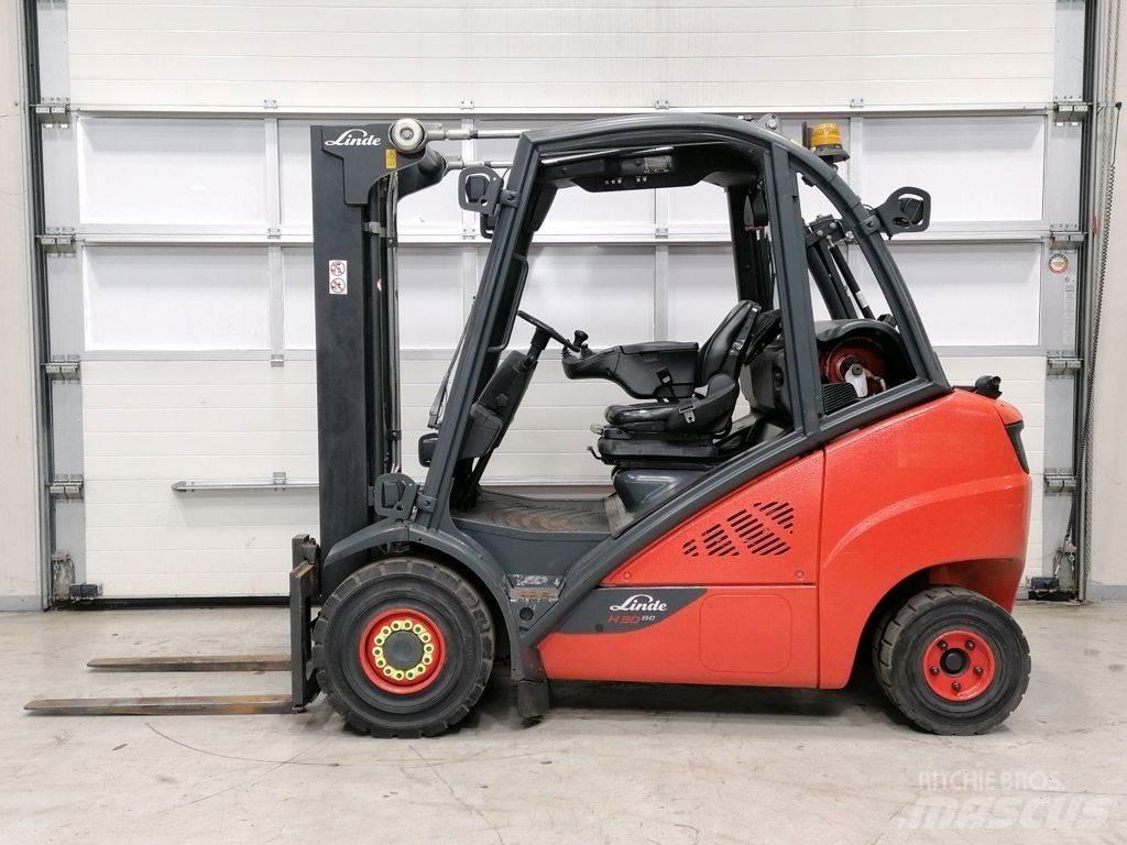 Linde H30T-02 Wózki LPG