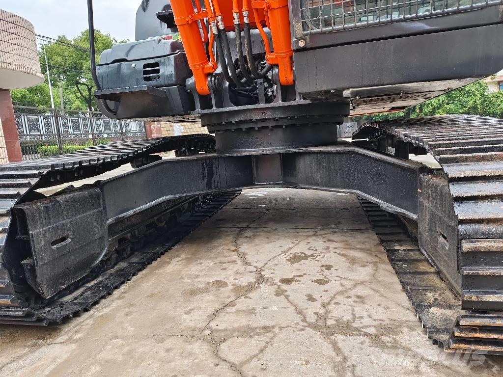 Hitachi ZX 200 Koparki gąsienicowe