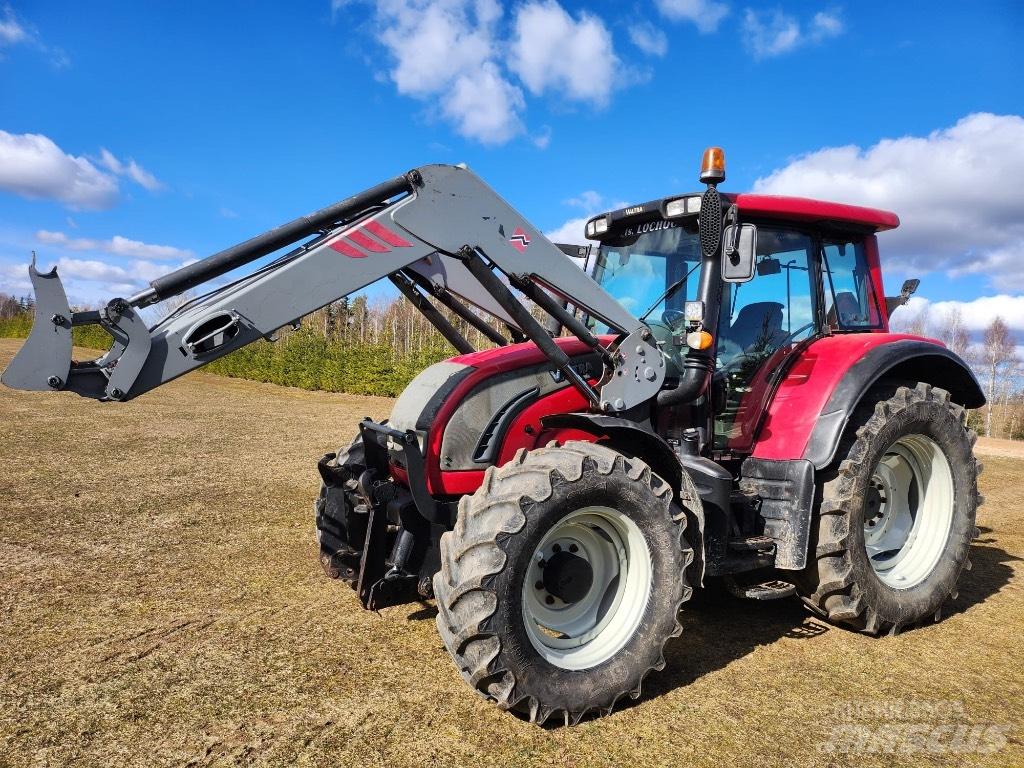 Valtra N122 Versu Ciągniki rolnicze