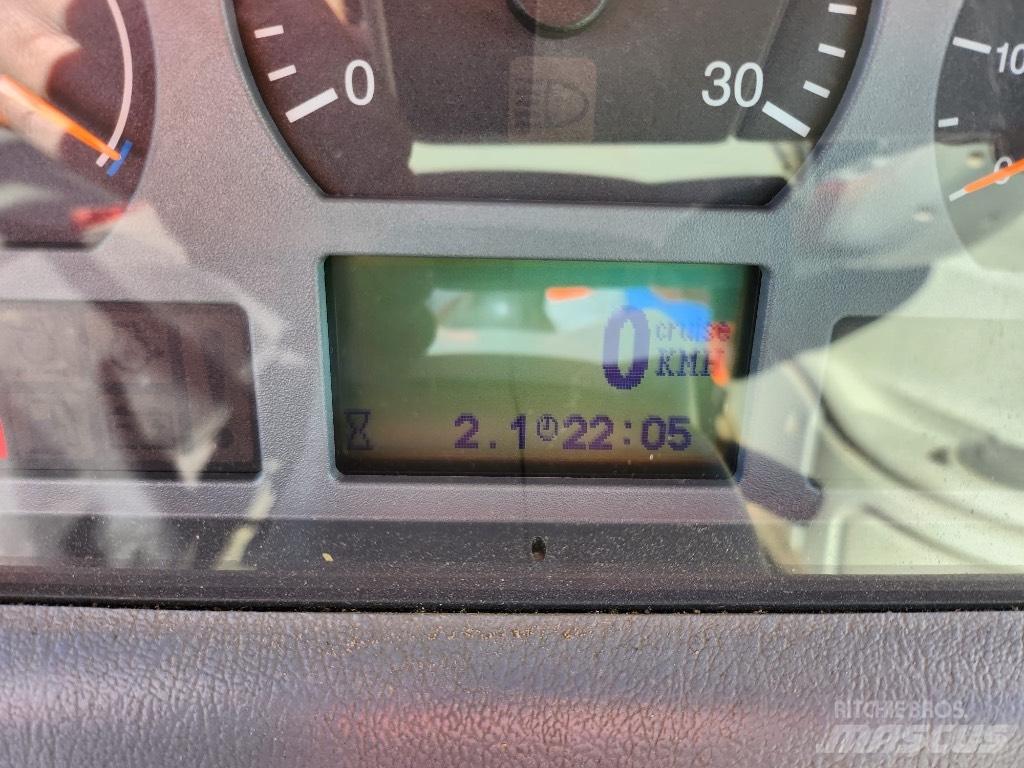 Valtra N122 Versu Ciągniki rolnicze