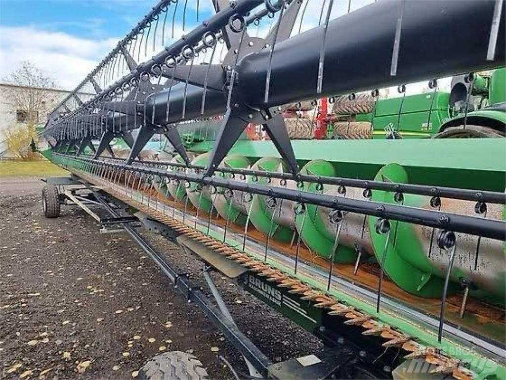 John Deere S 685 i Kombajny zbożowe