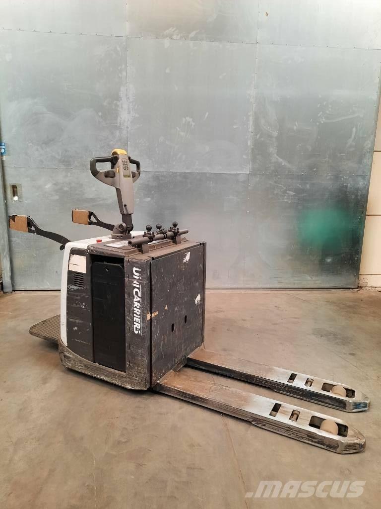 UniCarriers 200PMR Wózki widłowe unoszące z platformą dla operatora