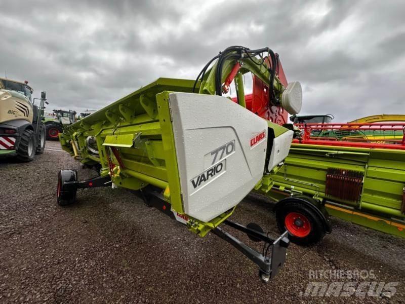 CLAAS LEXION 6700 Kombajny zbożowe