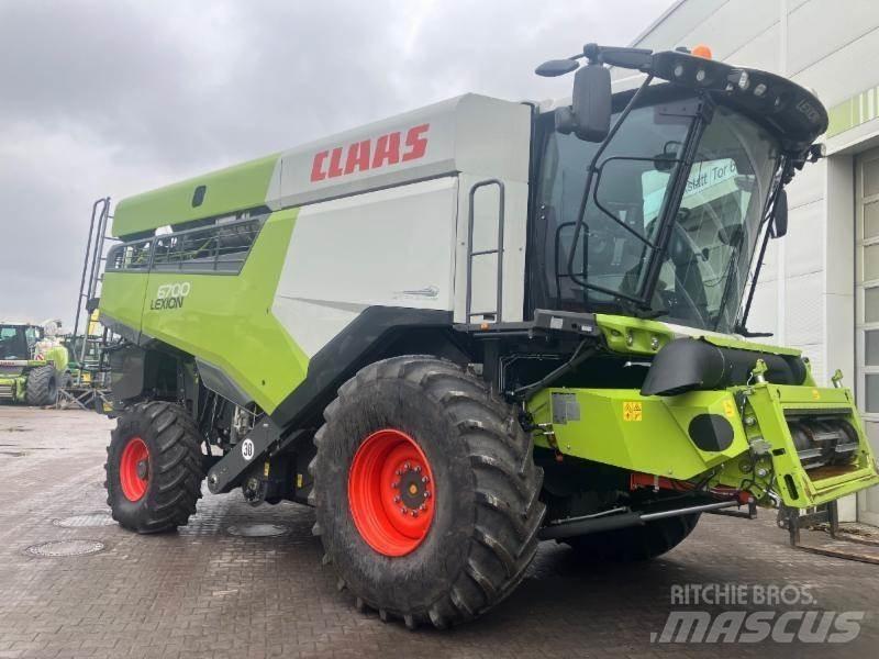 CLAAS LEXION 6700 Kombajny zbożowe