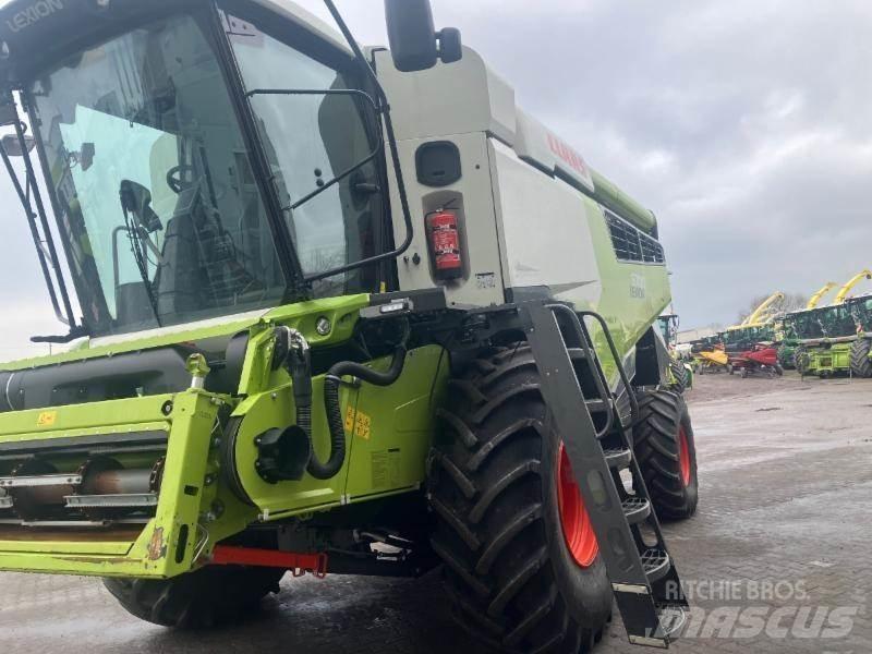 CLAAS LEXION 6700 Kombajny zbożowe