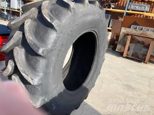 Galaxy 710/70R38 Opony, koła i felgi
