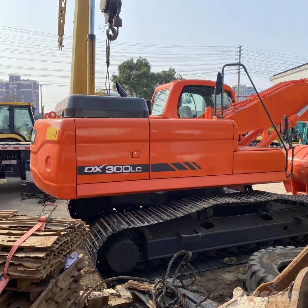 Doosan DX 300 LC Koparki gąsienicowe