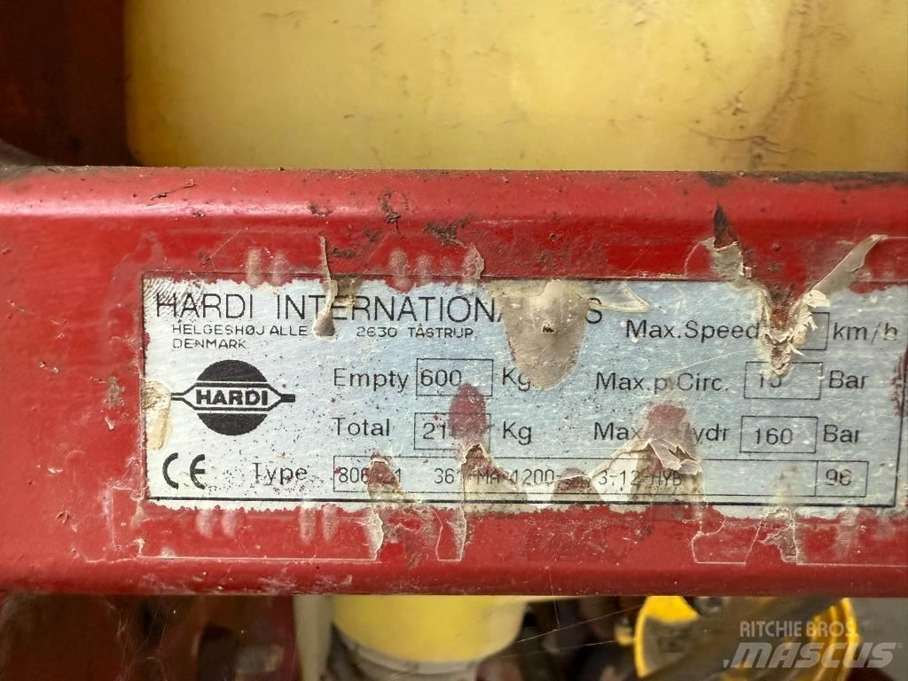 Hardi Master Zamontowane opryskiwacze