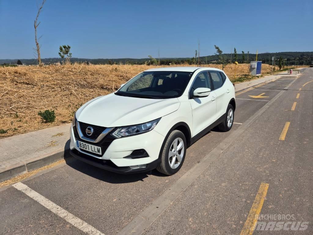 Nissan Qashqai Samochody osobowe
