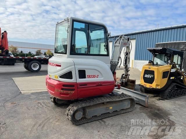 Takeuchi TB235 Minikoparki