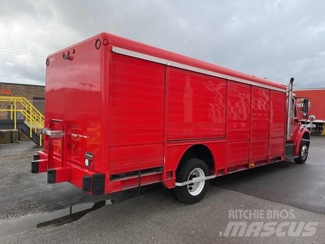 Freightliner M2 106 Samochody do transportu napojów