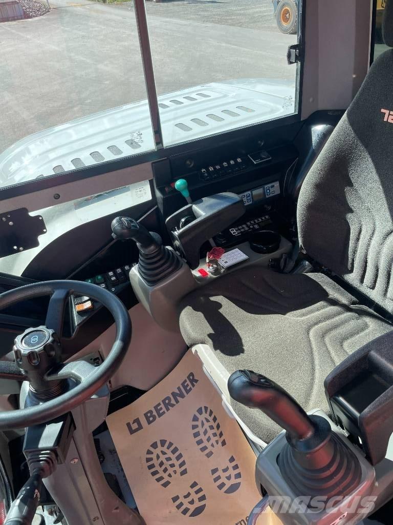 Takeuchi TB 295 W Koparki kołowe