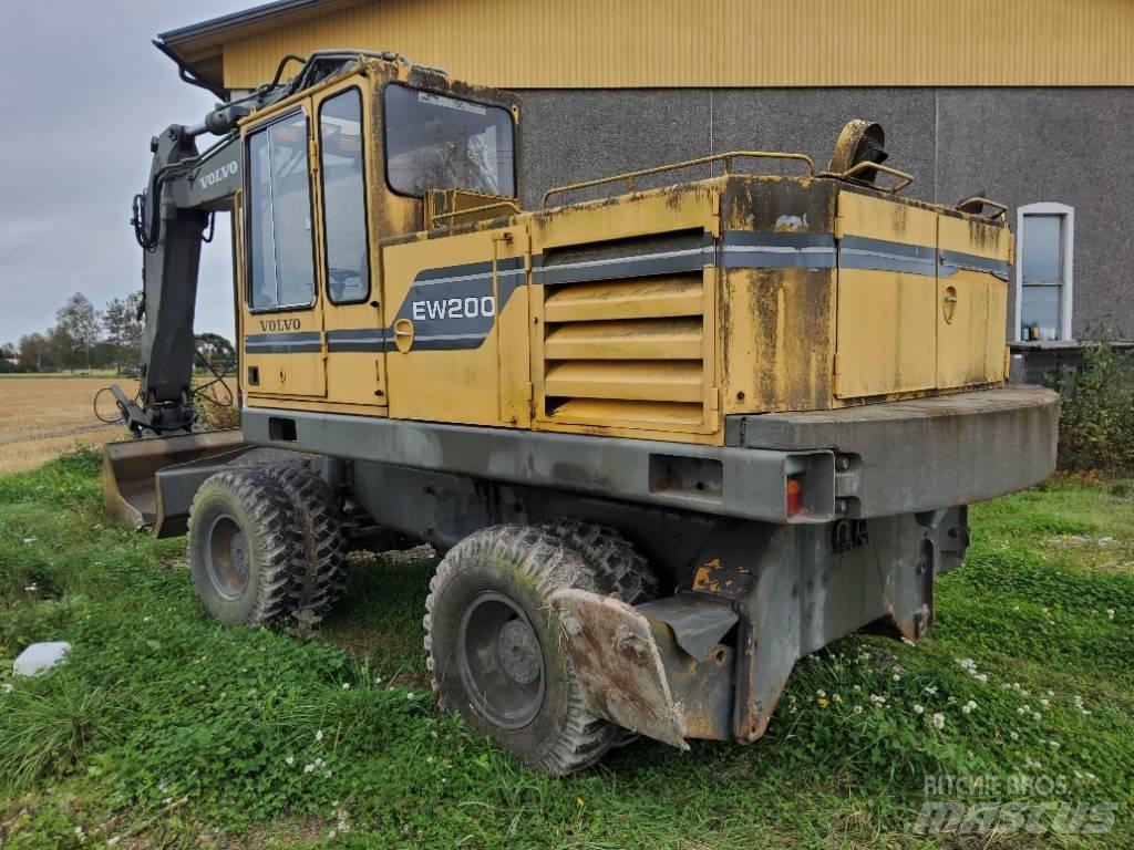 Volvo EW 200 Koparki kołowe