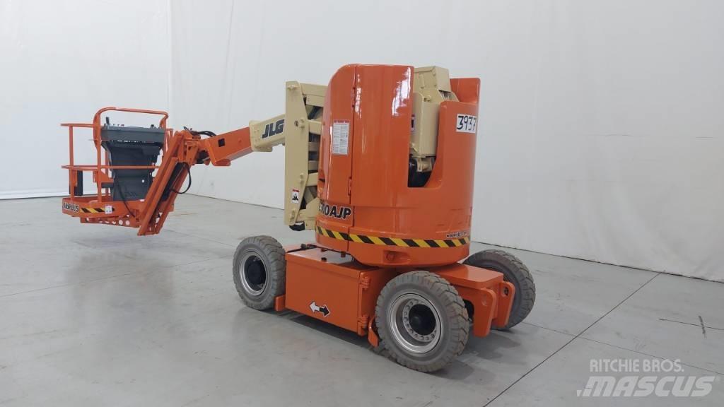 JLG E300AJP Podnośniki przegubowe