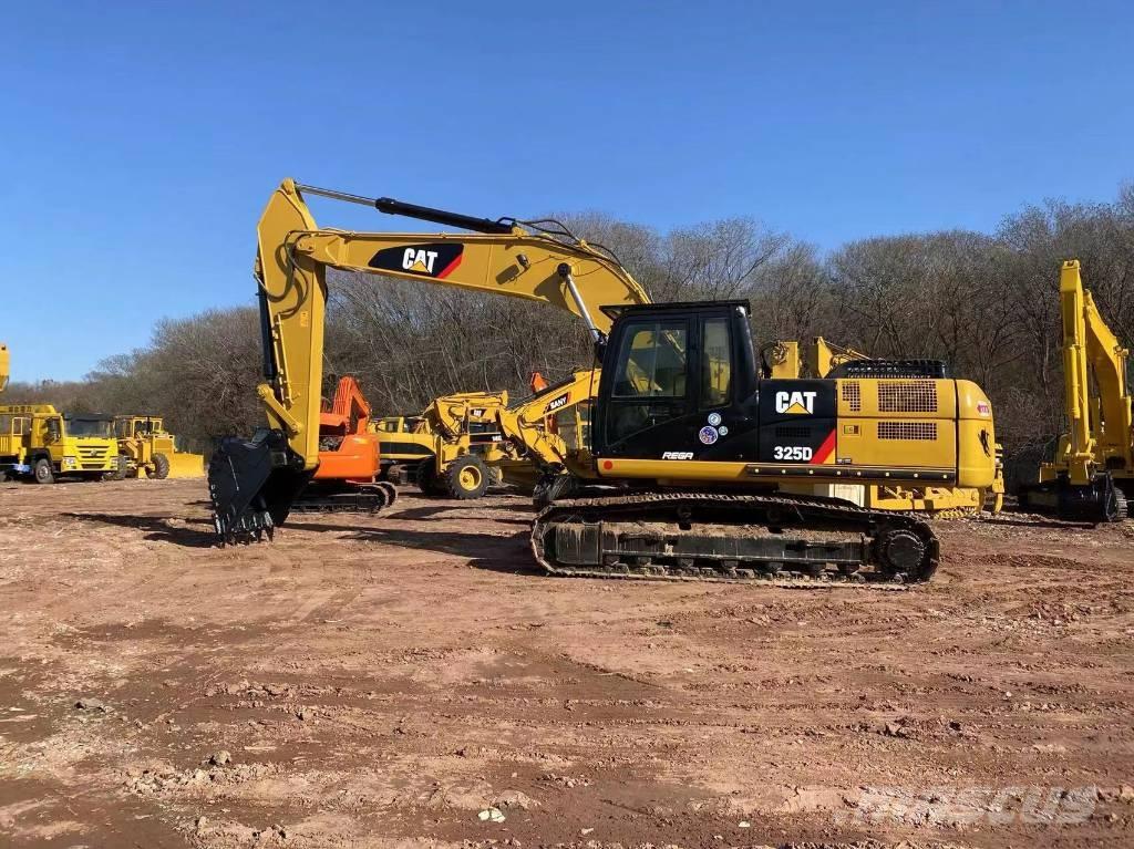 CAT 325D Koparki gąsienicowe