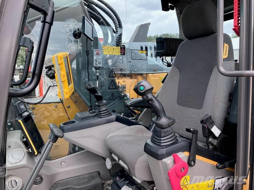 Volvo ECR 235 E Koparki gąsienicowe