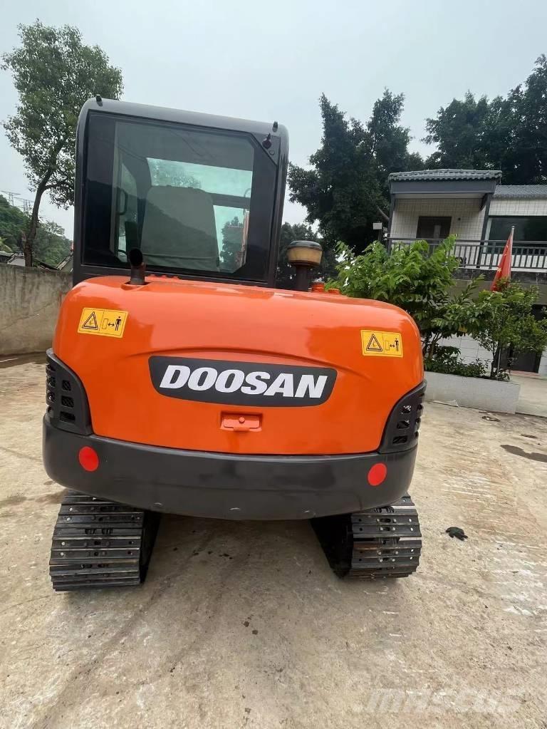 Doosan DH 60-7 Minikoparki