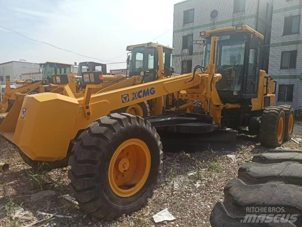 XCMG GR 180 Równiarki