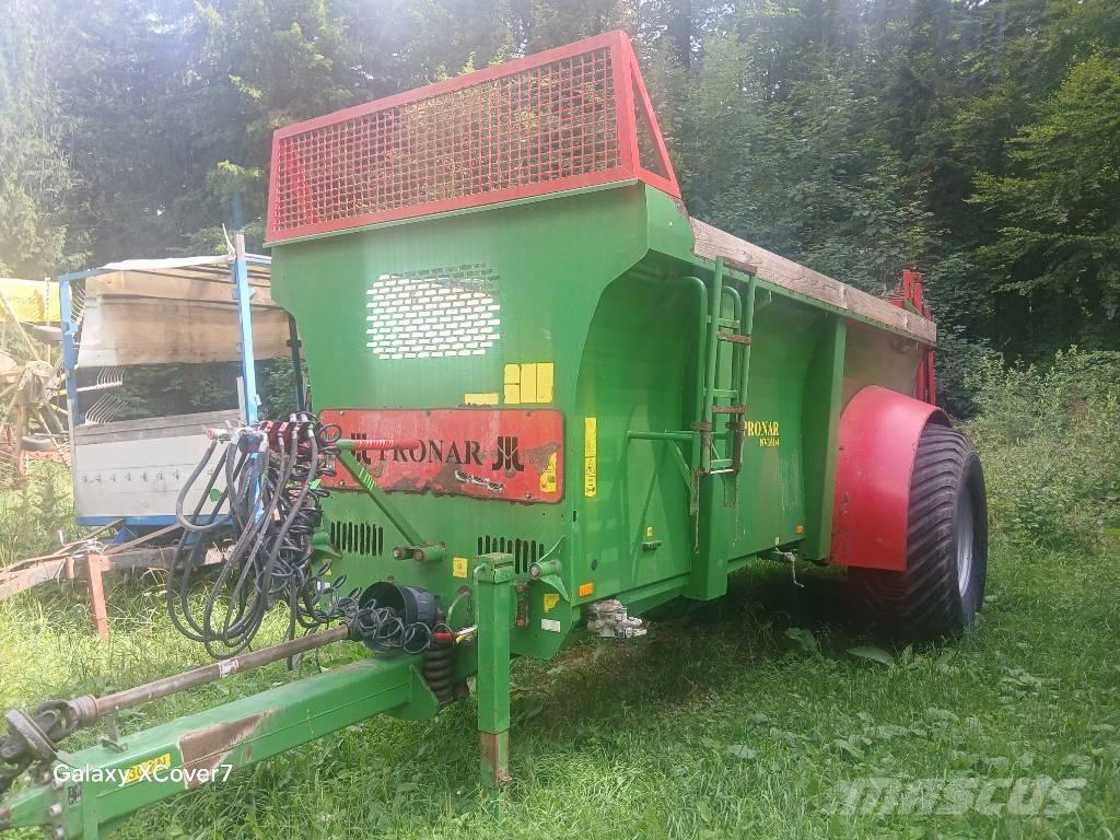 Pronar NV161/4 Rozrzutnik obornika