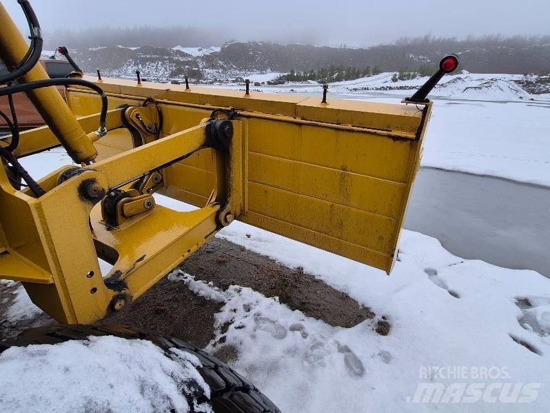 CAT 120 ADW Równiarki