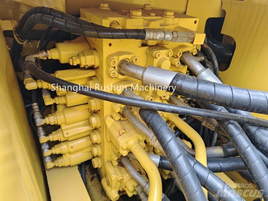 Komatsu PC210-8 Koparki gąsienicowe