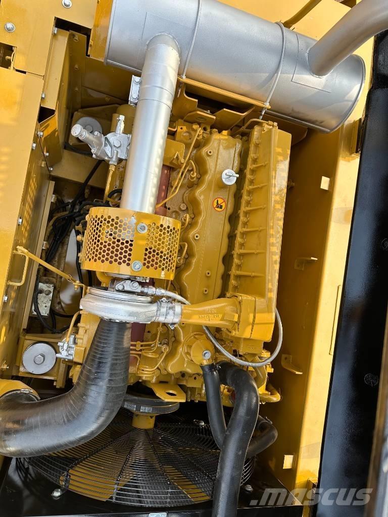 CAT 330 B Koparki gąsienicowe