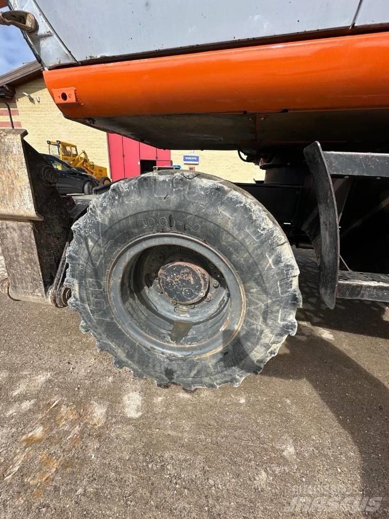 Hitachi EX 165 Koparki kołowe