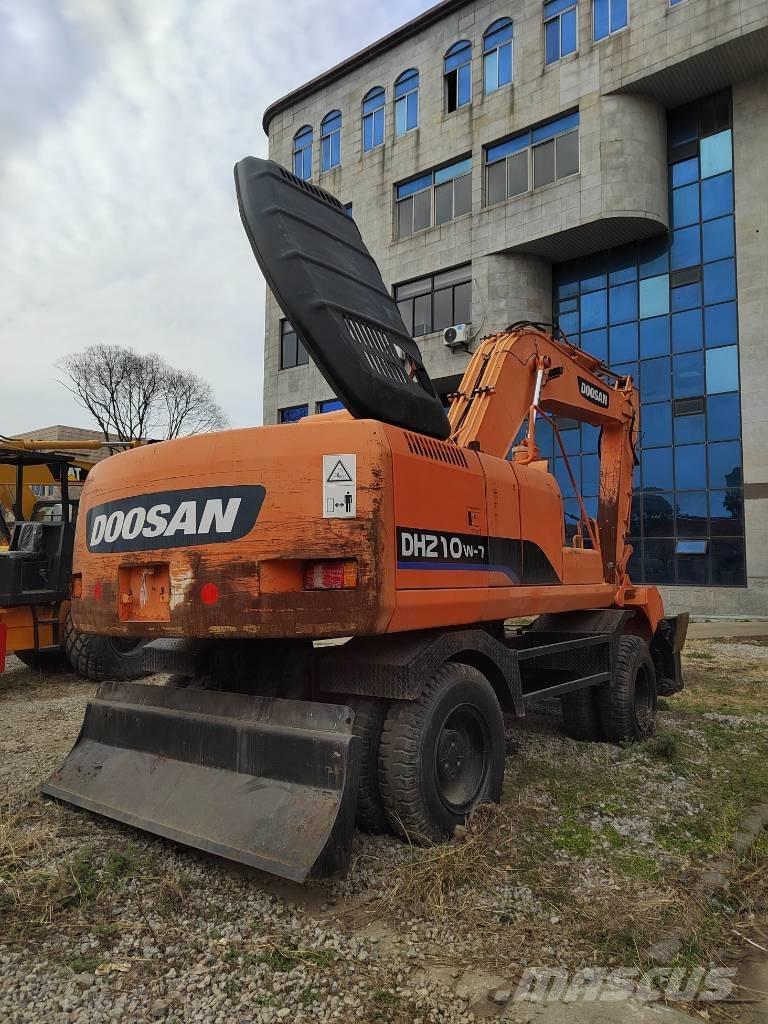 Doosan DH 210 W-7 Koparki kołowe