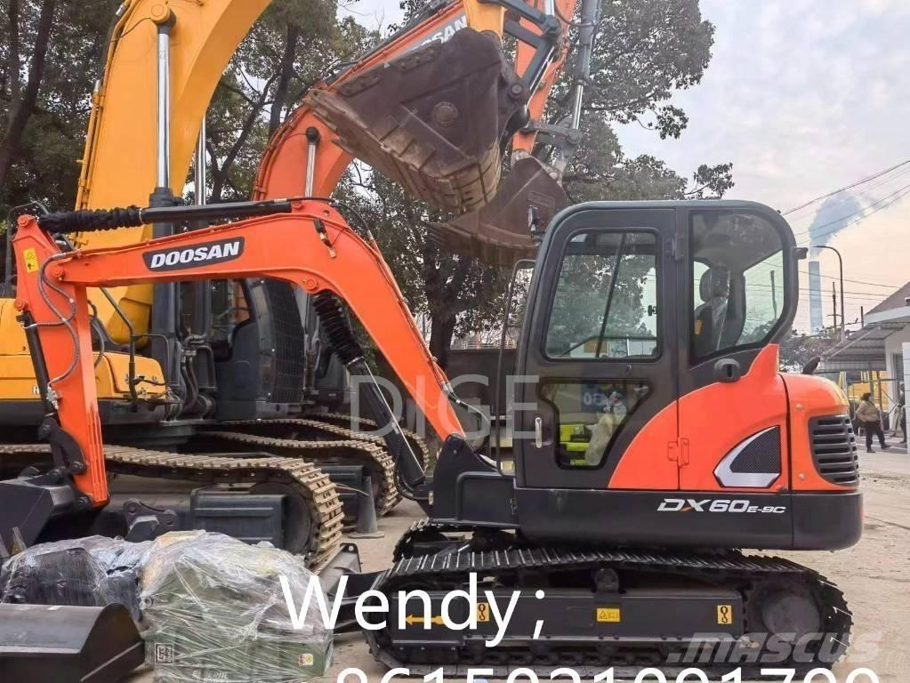 Doosan DX 60 Minikoparki