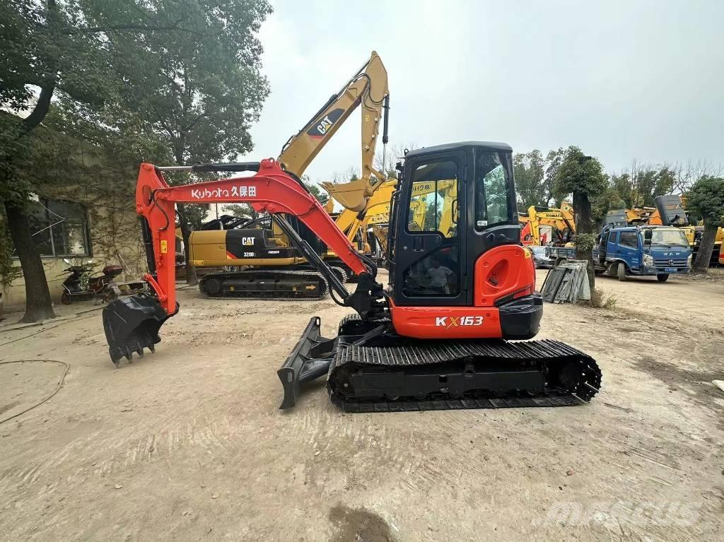 Kubota 163 Koparki gąsienicowe