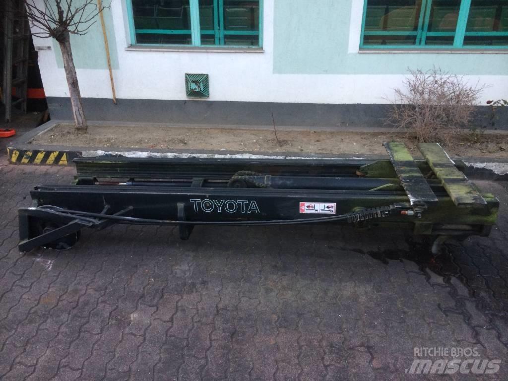 Toyota 6FD25 M-0240 Maszty