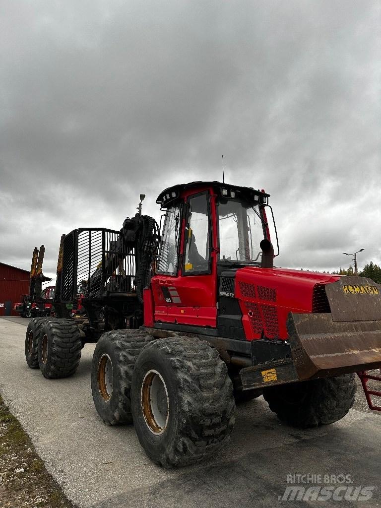 Komatsu 895 Forwardery