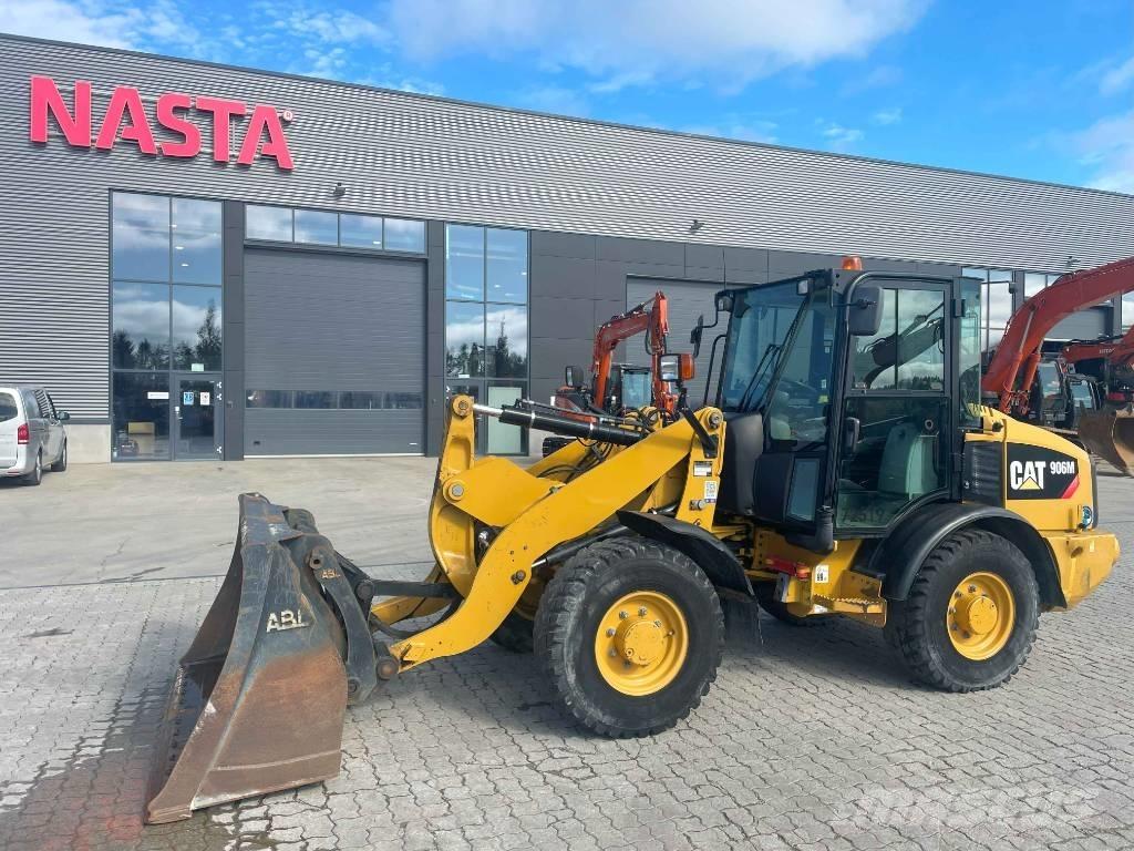 CAT 906M Ładowarki kołowe