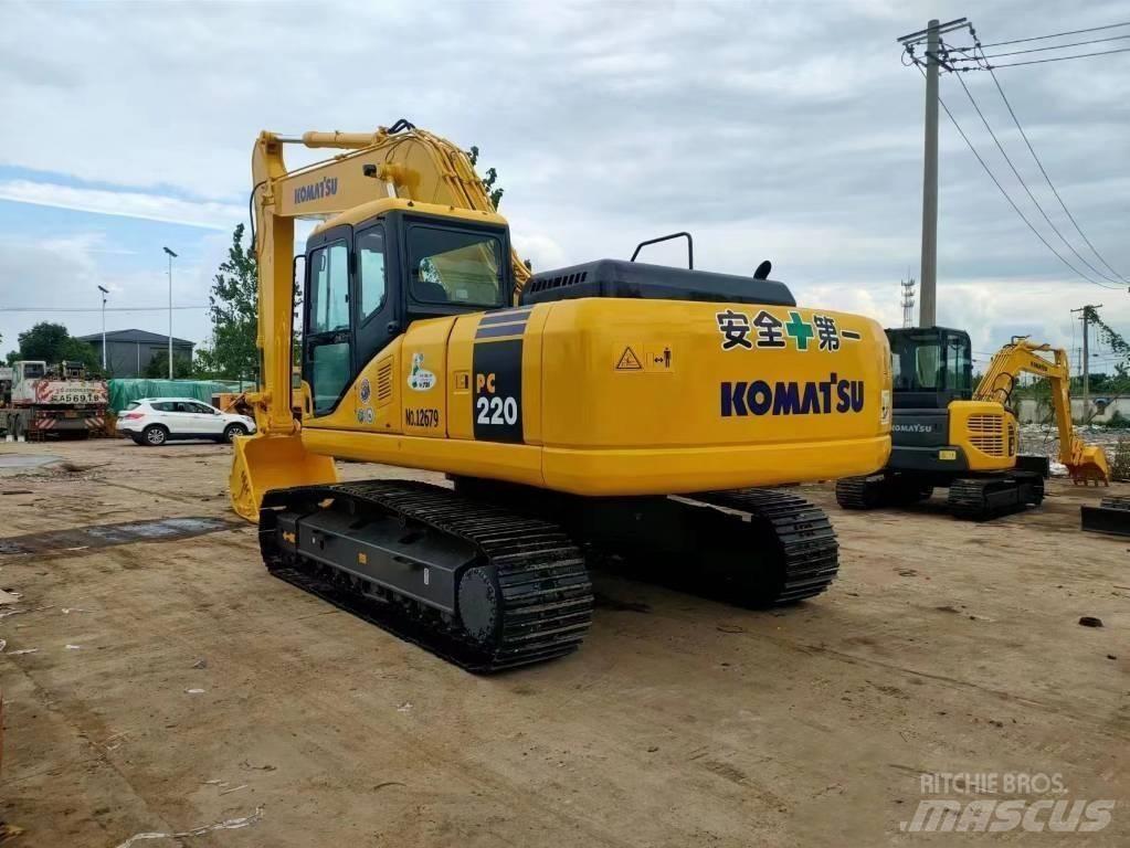 Komatsu PC 220-7 Koparki gąsienicowe