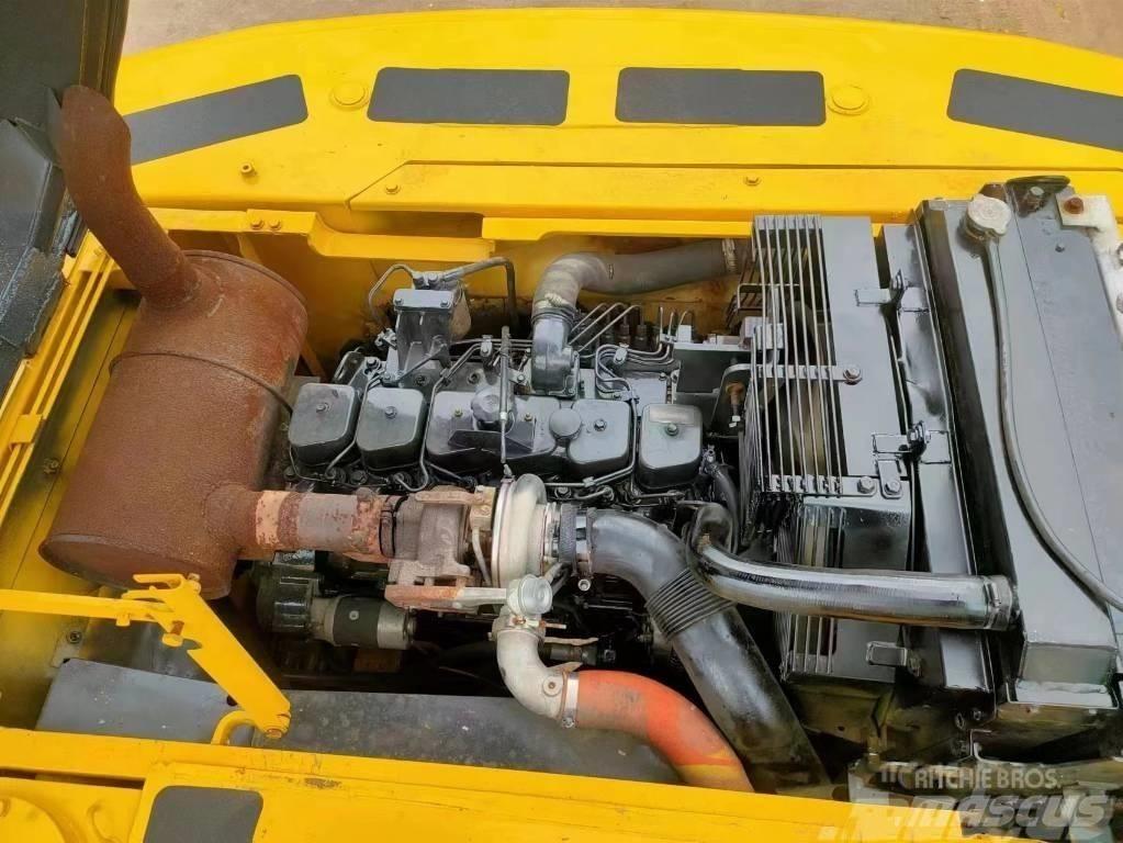 Komatsu PC 220-7 Koparki gąsienicowe