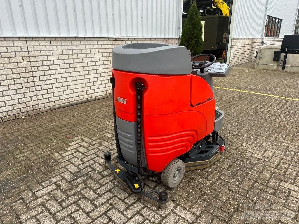 Hako B 750 R SOLD Zamiatarki - Zgarniarki - Odśnieżarki