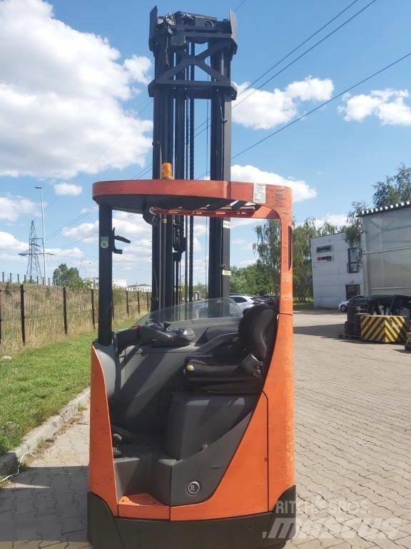 BT RR E 160 Wózki widłowe wysokiego składowania