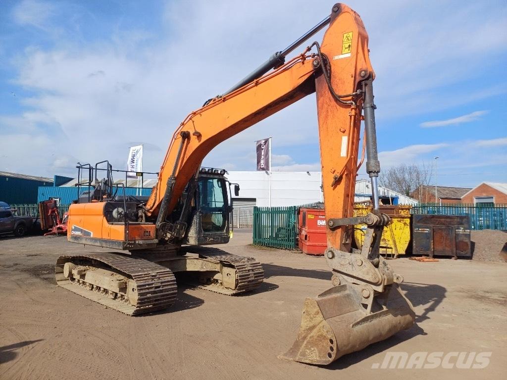 Develon DX225LC-5 Koparki gąsienicowe