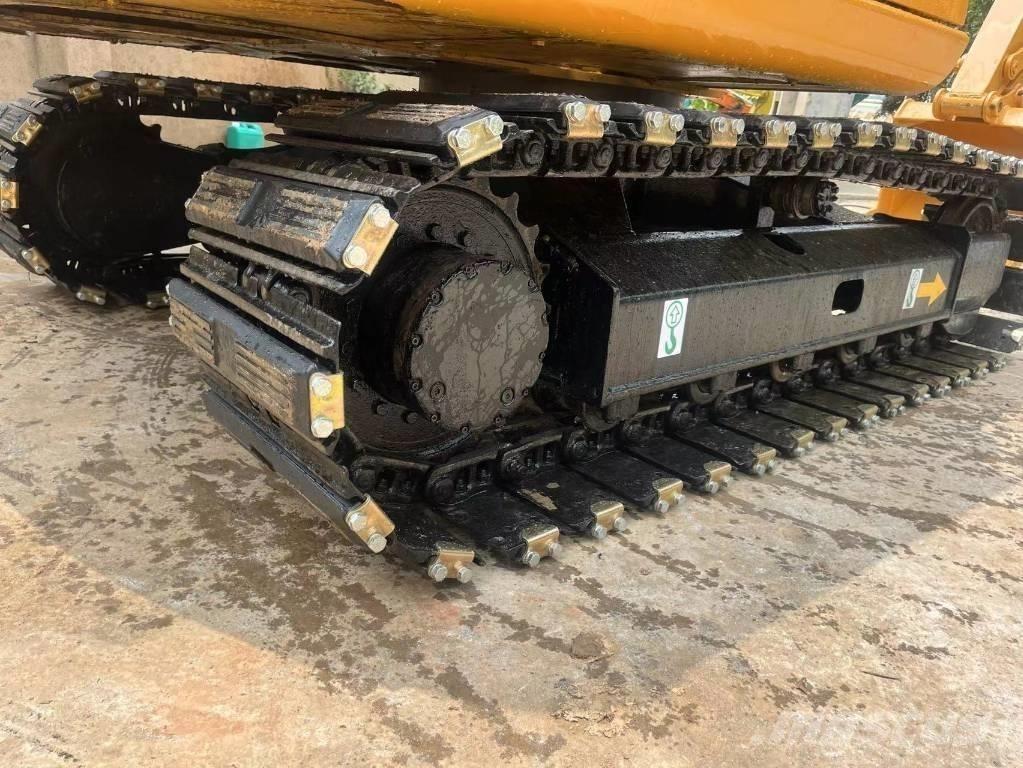 CAT 307 D Koparki gąsienicowe