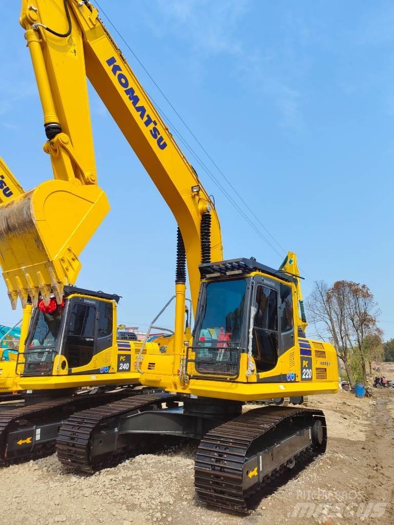 Komatsu PC 220 LC-8 Koparki gąsienicowe