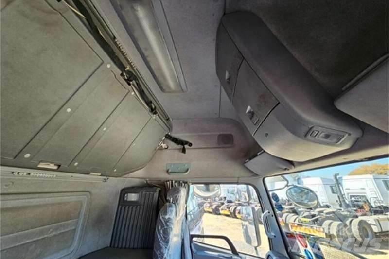 UD TRUCKS QUON Inne