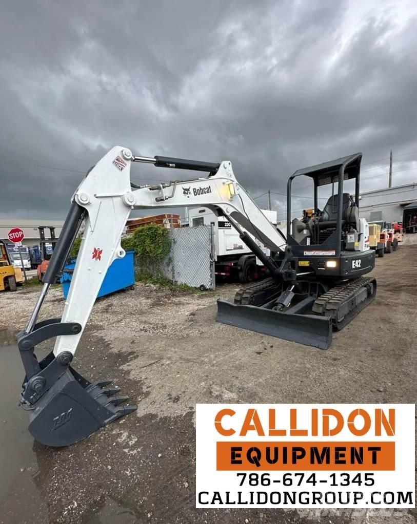 Bobcat E42 Minikoparki
