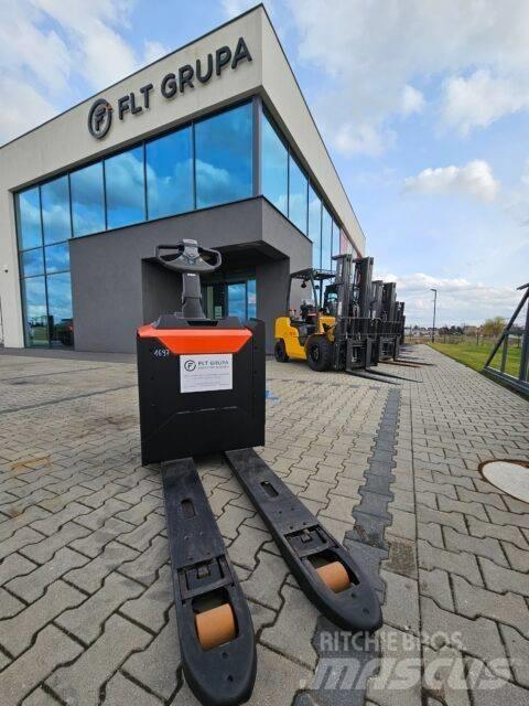 BT LPE 200 Wózki widłowe unoszące z platformą dla operatora