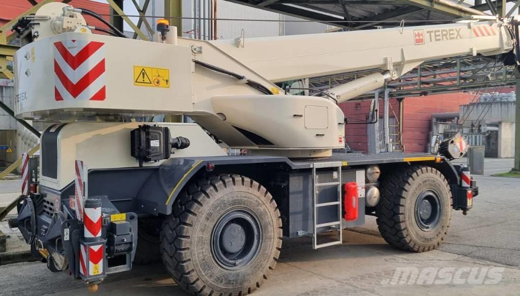 Terex RT 1070 Żurawie terenowe