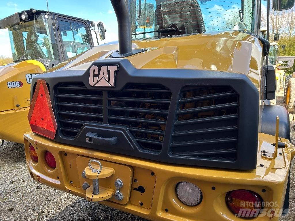 CAT 906 Ładowarki kołowe