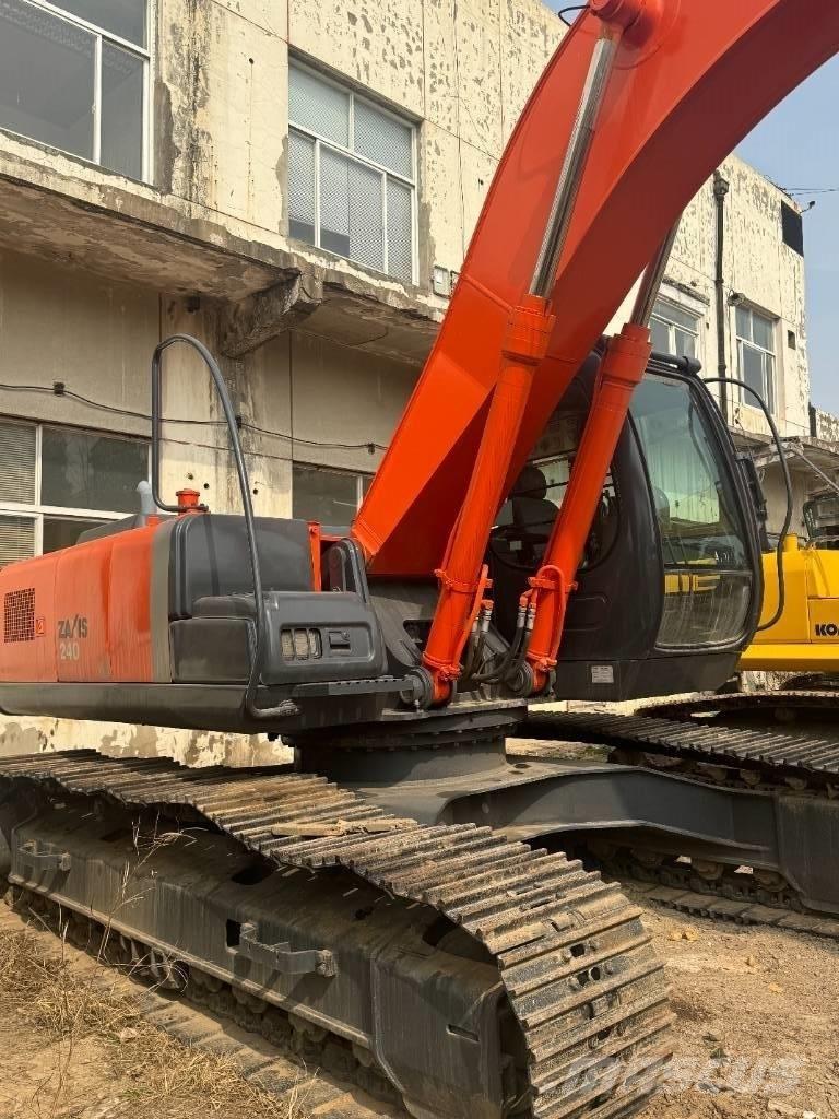 Hitachi ZX 240 Koparki gąsienicowe
