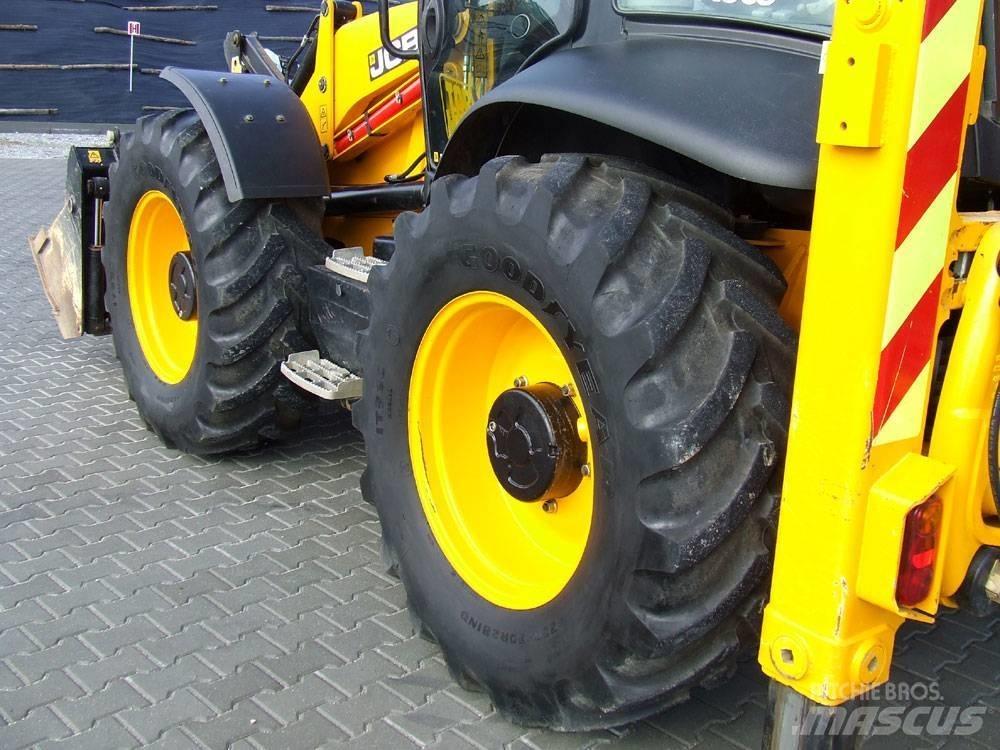 JCB 4CX Koparko-ładowarki