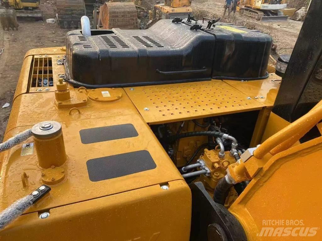 Sany SY 215 C Koparki gąsienicowe